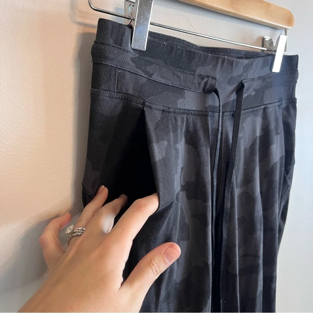 Lululemon Ready to Rulu Jogger Crop 4 - Picture 6 of 8